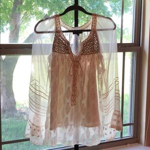 Hale Bob ultimate feminine 100% Silk Blouse